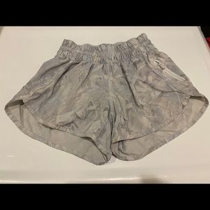 lululemon Tracker Shorts 4